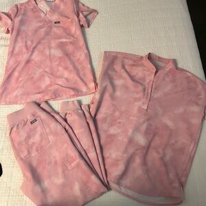 FIGS Marbled Rose 3 piece set - XXS/XS